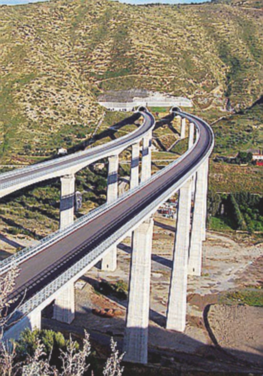 Autostrade Sicilia è un bancomat: indennità per 1,3 mln Autostrade Sicilia è un bancomat: indennità per 1,3 mln