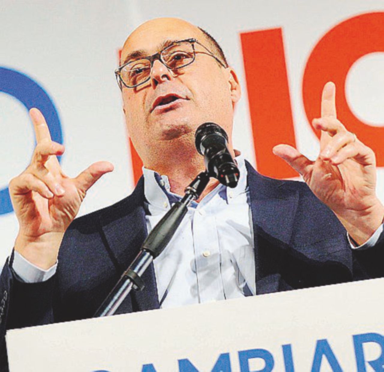 Copertina di Assedio renziano, Zingaretti annuncia (un anno prima) la candidatura alla Regione