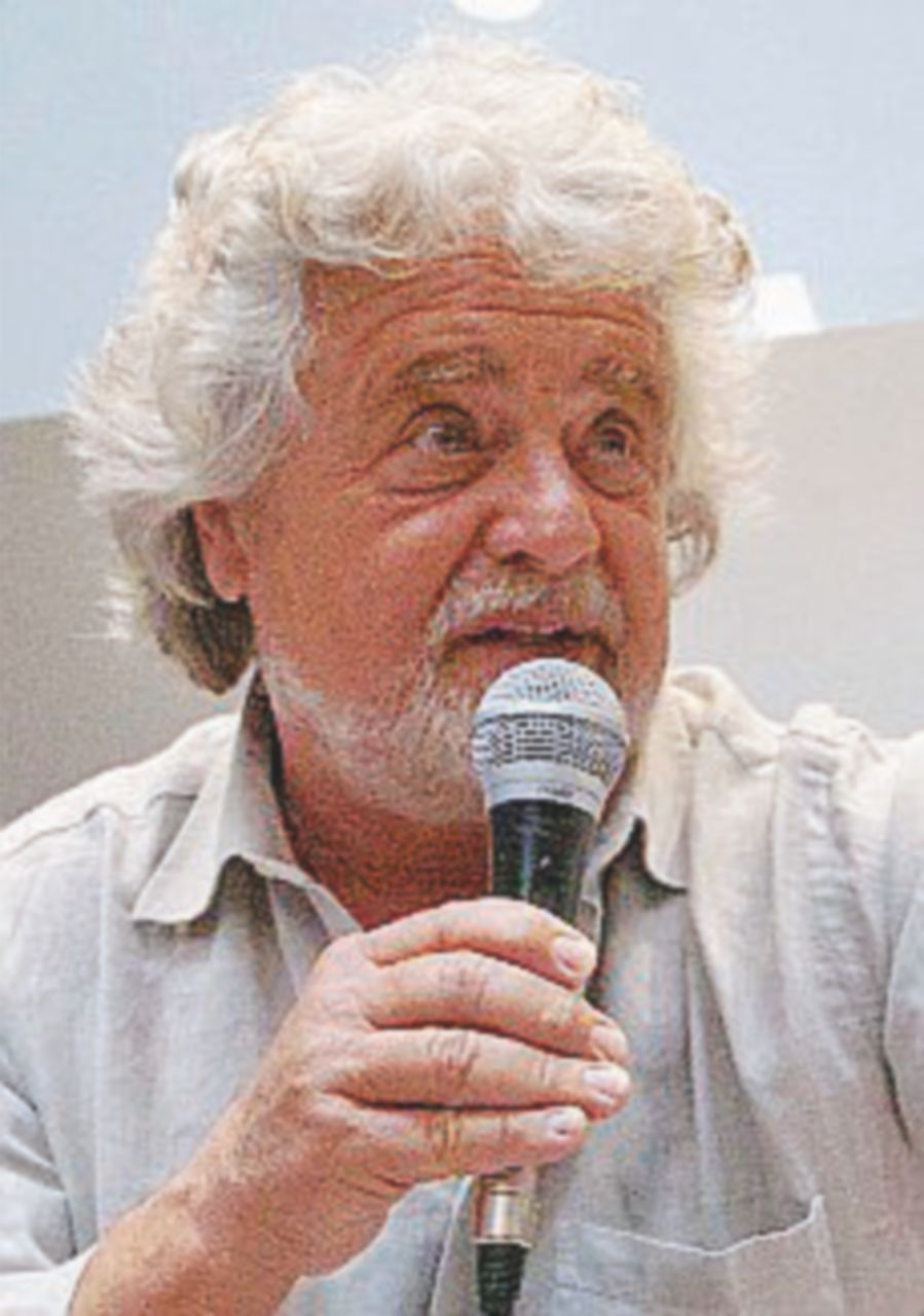 Copertina di Beppe Grillo: “In atto un tentativo eversivo contro il Movimento”