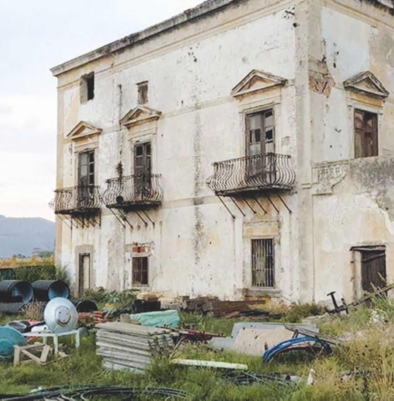 Copertina di Palermo: la Villa del Gattopardo, ora di Mister Leopolda, è in rovina