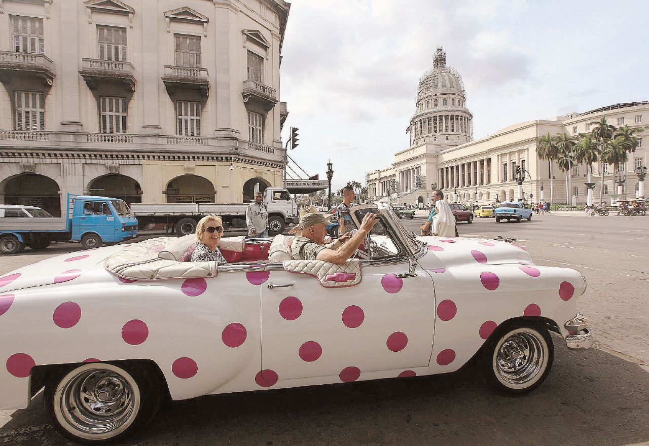 Cuba a stomaco vuoto, il turista si mangia tutto Cuba a stomaco vuoto, il turista si mangia tutto