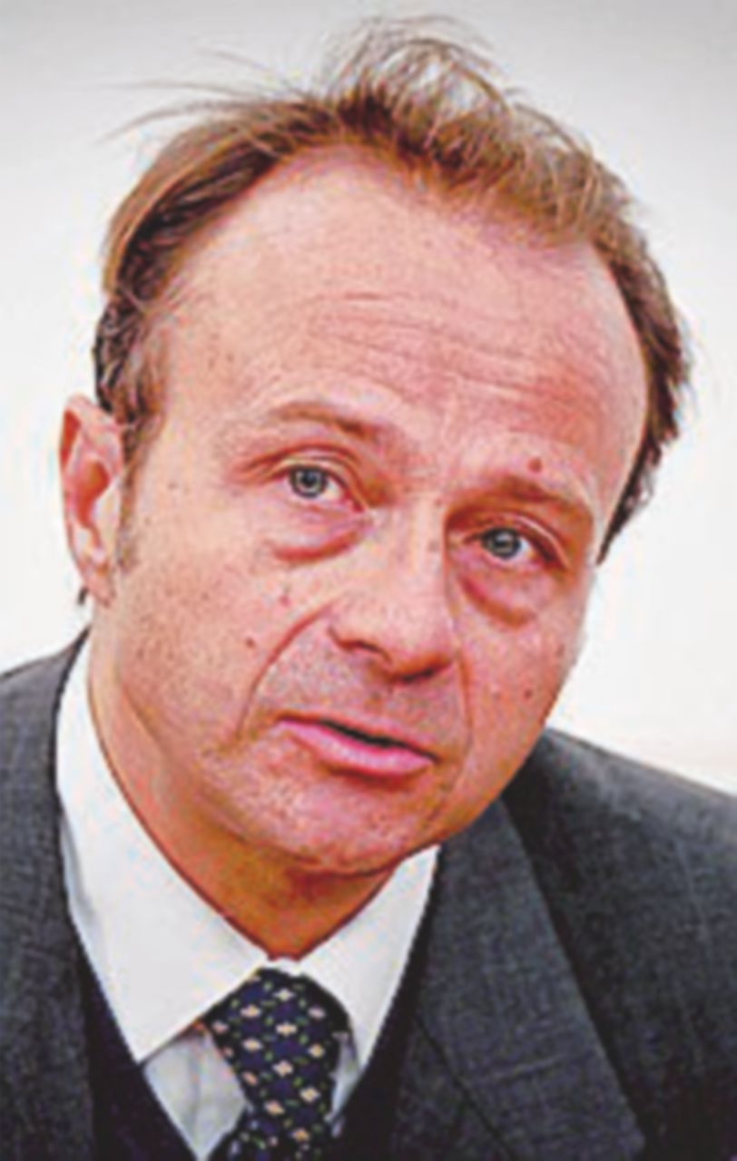 Il vicepresidente del Csm Giovanni Legnini, il pm di Napoli Henry John Woodcock e il procuratore capo di Roma Giuseppe Pignatone - Ansa Legnini: “A Napoli qualcosa non funziona”