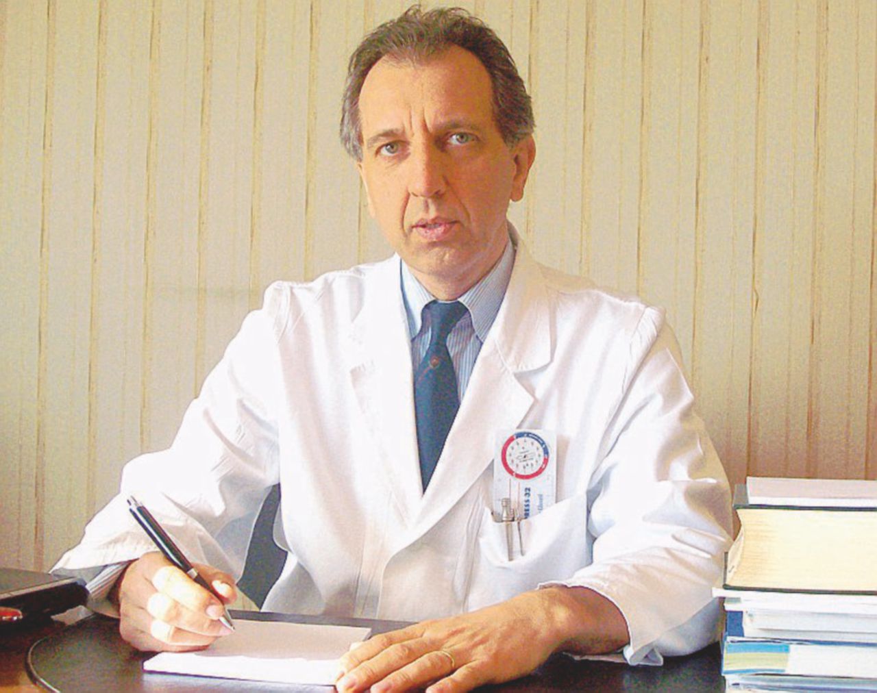 Il dottor Roberto Gava è stato radiato dall’Ordine - Ansa Vaccini, radiato il primo medico