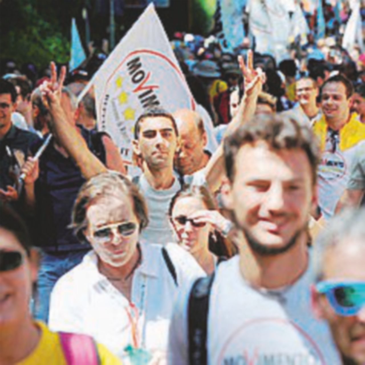 Copertina di M5S, il 20 maggio nuova marcia per il reddito di cittadinanza