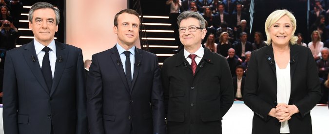Copertina di Francia verso il ballottaggio tra Macron e Le Pen. Lui: “Uniamo il Paese”. Lei: “L’alternativa sono io”. Crollano i partiti tradizionali
