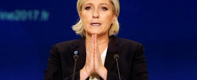 Marine Le Pen contro Papa Francesco: “Accoglienza ai migranti doverosa? Ingerenza. La Chiesa non faccia politica”