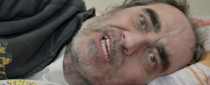 Copertina di Cannabis, la testimonianza di Davide prima dell’eutanasia: “Marijuana unica che mi fa sparire il dolore”