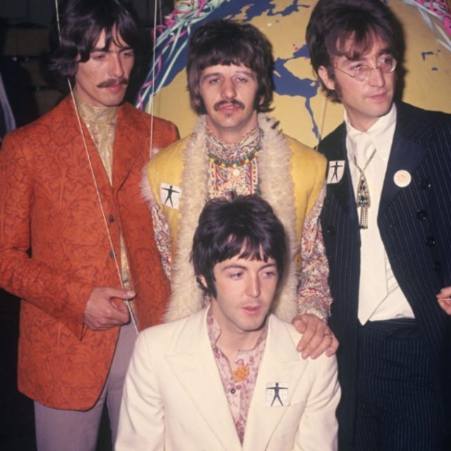Sgt Pepper, 50 anni dall’uscita del capolavoro dei Beatles. Quanto conoscete questo album? Il quiz (con risposte)