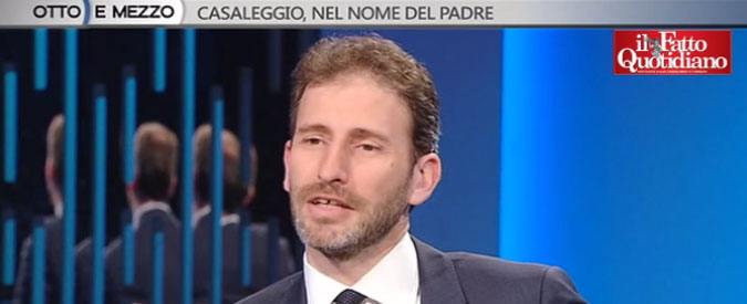Copertina di M5s, Casaleggio: “Reddito di cittadinanza? E’ una sfida importante. Via pensioni d’oro, vitalizi e altri orpelli”