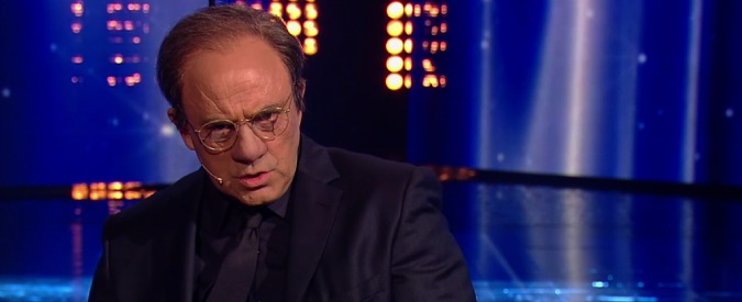 Copertina di Def, Crozza-Padoan: “Recuperare i soldi dal gratta e vinci? E quanti ne devo giocare?”