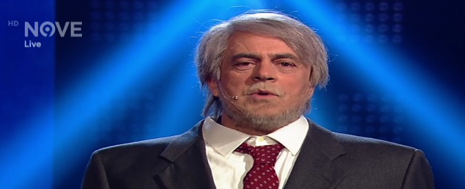 Copertina di Crozza-Poletti: “Cosa consiglio ai ragazzi che cercano lavoro? Lo stretching. Altrimenti rischi che ti strappi”