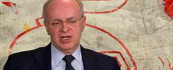 Copertina di Giustizia, Davigo: “Basta bufale: governi non cadono per le indagini dei pm, ma perché non hanno la fiducia in Parlamento”