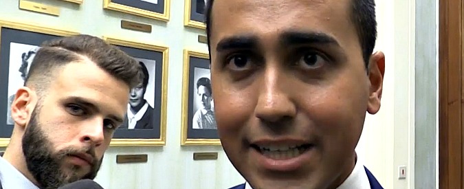 Copertina di Migranti, Di Maio: “Orlando vergognoso, pieno sostegno al procuratore di Catania. Serve legge per usare intercettazioni su Ong”