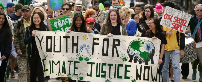 Giornata mondiale della Terra, da Washington a Roma marciano anche i ricercatori: “Difendiamo la scienza”