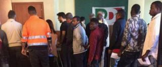 Primarie Pd, polemiche al Sud: a Ercolano votano anche i richiedenti asilo. A Nardò seggio chiuso: “Troppi elettori di destra”