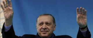 Copertina di Referendum Turchia, 55 milioni al voto sul presidenzialismo: se vince il sì Erdogan sarà in carica fino al 2034