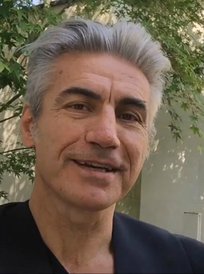 Copertina di Il videomessaggio di Ligabue ai fan: “La voce c’è, l’operazione alle corde vocali è riuscita”