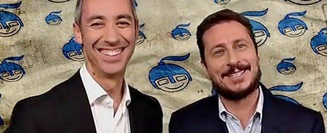 Copertina di La copertina di Luca e Paolo: “Di Battista diventerà padre… è la prima cosa che fa senza l’aiuto di Grillo”