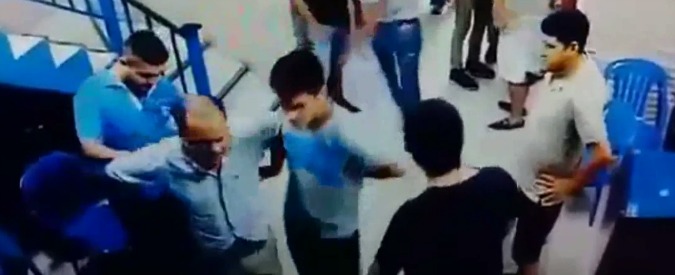 Copertina di Paraguay, il momento dell’assassinio del leader dell’opposizione da parte della polizia