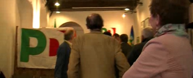 Copertina di Pd, Renzi favorito nell’ex circolo Giubbonari di Roma. Emiliano vince nella roccaforte renziana