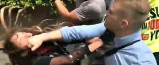Copertina di Usa, pugno in faccia alla manifestante anti-Trump. Polemiche dopo gli scontri a Berkeley