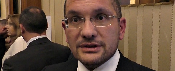 Copertina di Dl terremoto, sindaco di Ascoli Piceno Castelli: “Ancora 6mila sopralluoghi da fare, situazione pericolosa e grottesca”