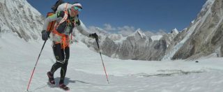 Copertina di Ueli Steck morto, il 41enne alpinista svizzero stava cercando di raggiungere nuovo primato sull’Everest