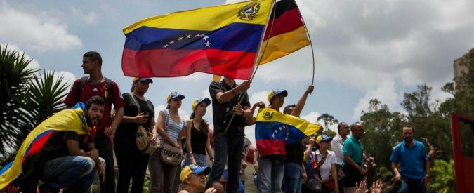 Venezuela, la stampa internazionale ha deciso: Maduro va destituito