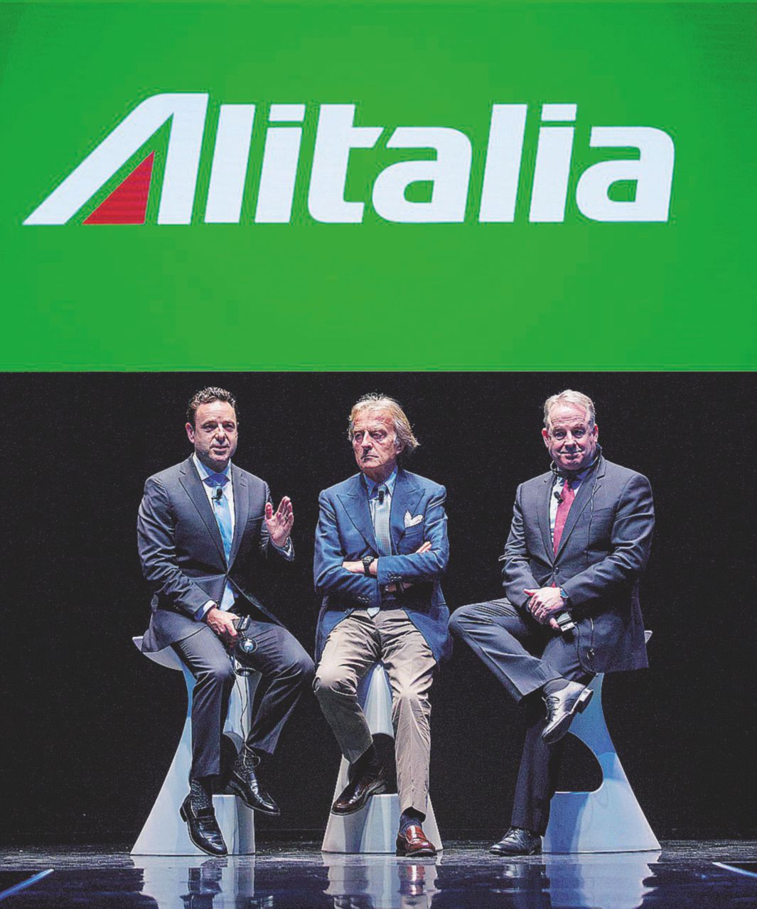 Copertina di Alitalia, i numeri segreti del bilancio con maxi-perdita