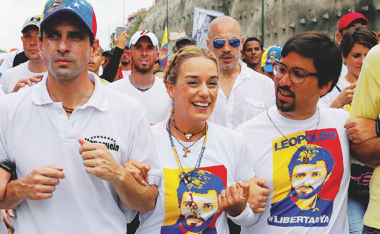 Le dame in bianco e i destini paralleli dei due Lopez