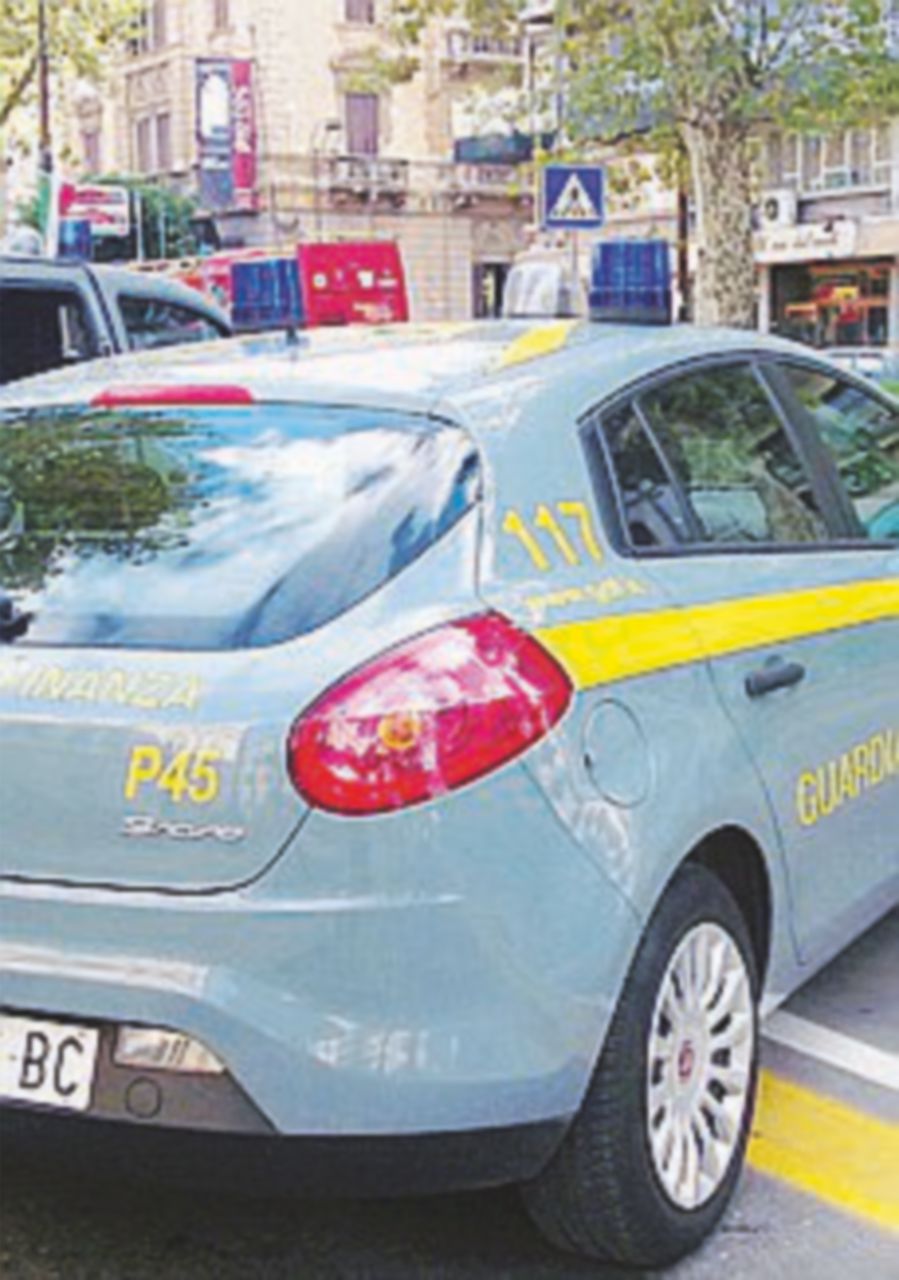 Denunciati 180 “finti poveri”: anche il figlio di un giudice