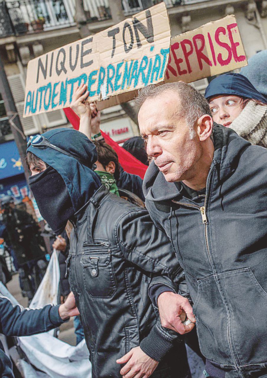 L’Eliseo e l’“assedio” operaio