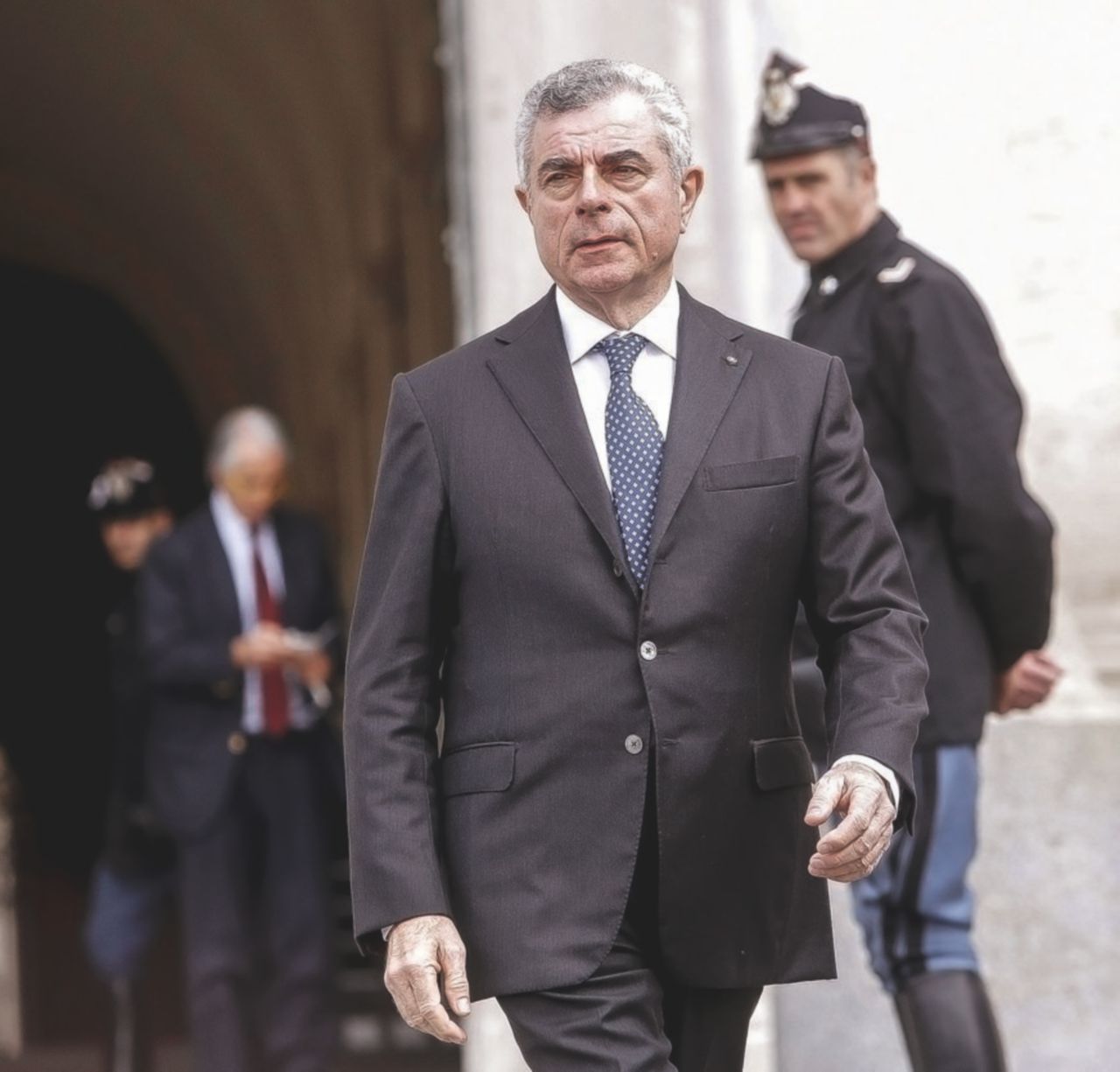 Esubero d’oro - L’ad uscente di Leonardo, Mauro Moretti - Ansa Leonardo, il povero Moretti ha strappato solo 9 milioni