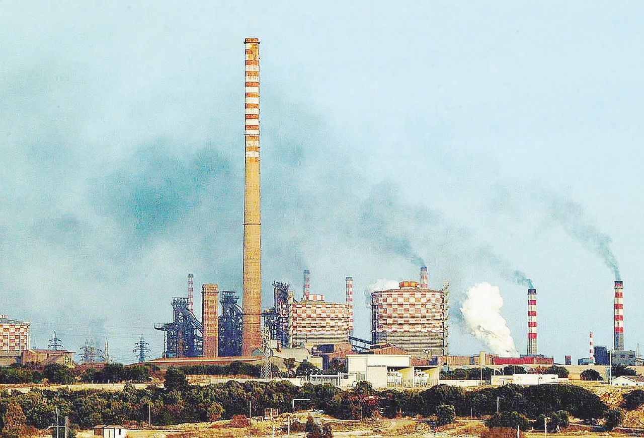 Ilva ad ArcelorMittal: guerra con l’Ue per tenerla aperta Ilva ad ArcelorMittal: guerra con l’Ue per tenerla aperta