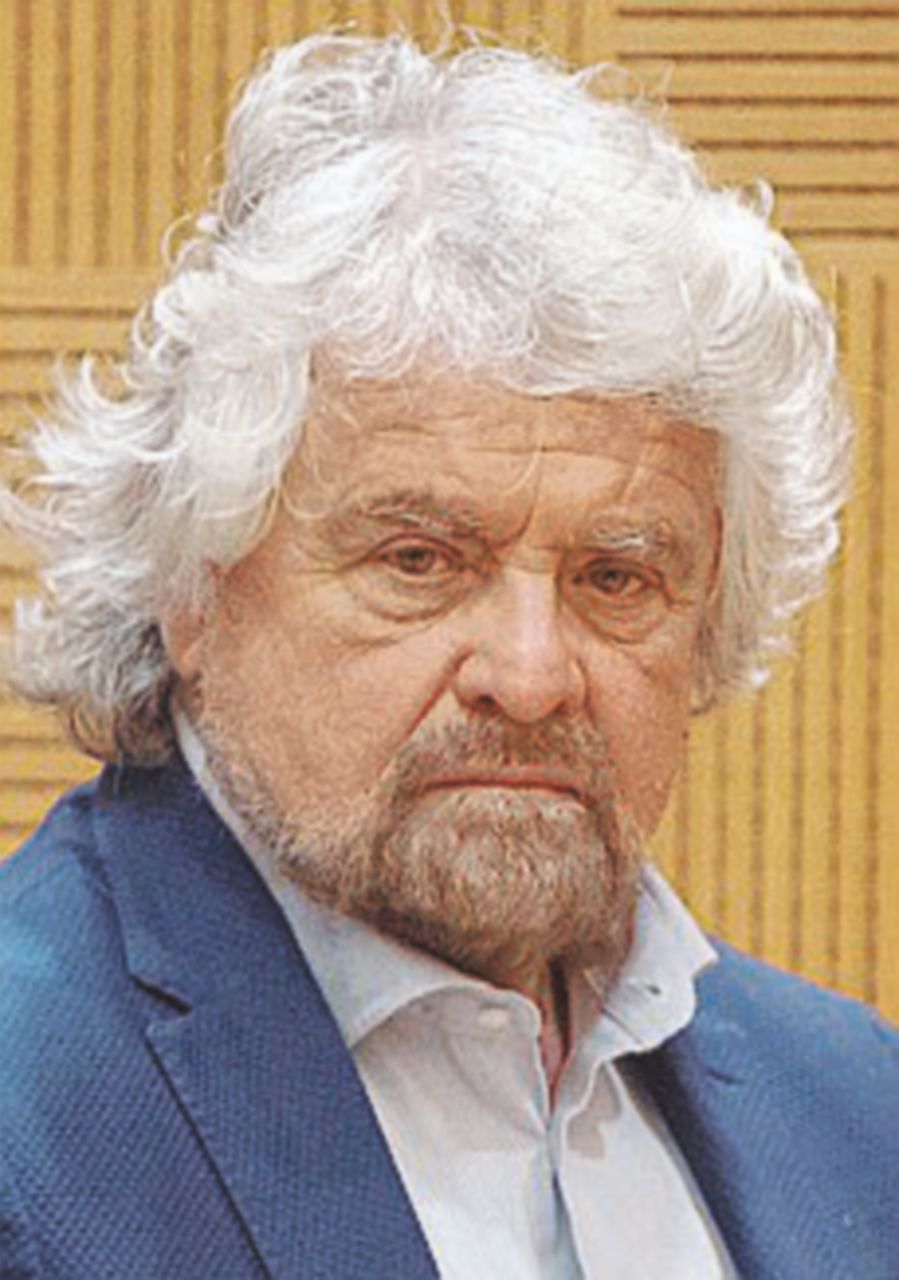 Copertina di Grillo, sui palchi nella settimana finale della campagna
