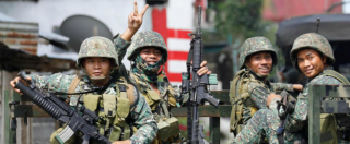 Copertina di Filippine, l’esercito riprende Marawi: la città era stata occupata da militanti Isis. “Centinaia di cristiani sono in ostaggio”