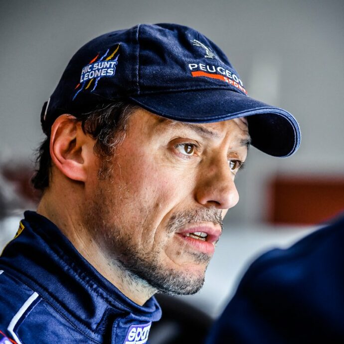 “Gabriele Muccino la prima volta mi ha sventrato. È stato uno shock. Io mi sono spaventato… Da regista deve togliere tutti gli orpelli”: lo rivela Stefano Accorsi