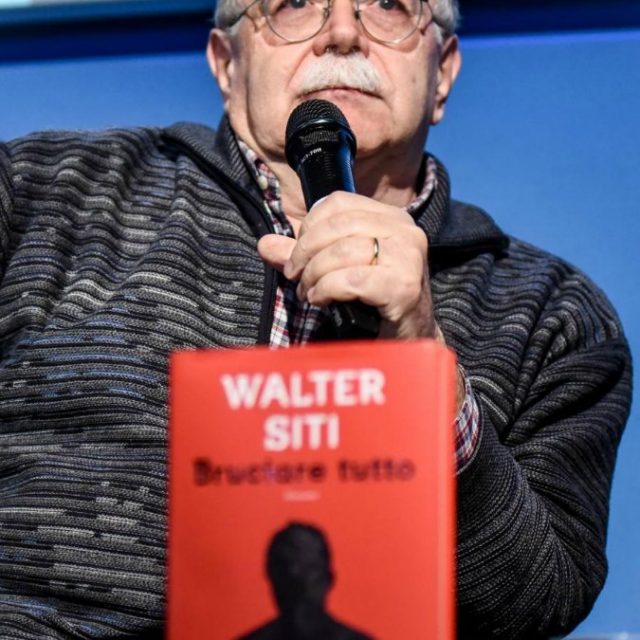 Bruciare tutto, il libro “disperato” di Walter Siti su un prete pedofilo messo in ombra dalle polemiche