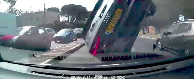 Copertina di L’Audi perde il controllo e prende il volo. Il video dalla dashcam di un’altra vettura