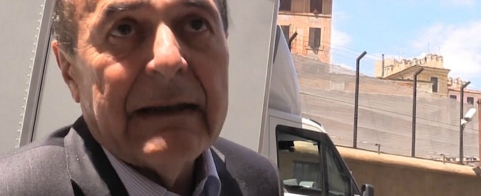 Copertina di Consip, Bersani: “Attacco alla democrazia? Il problema qui è il familismo, ditelo a Orfini”