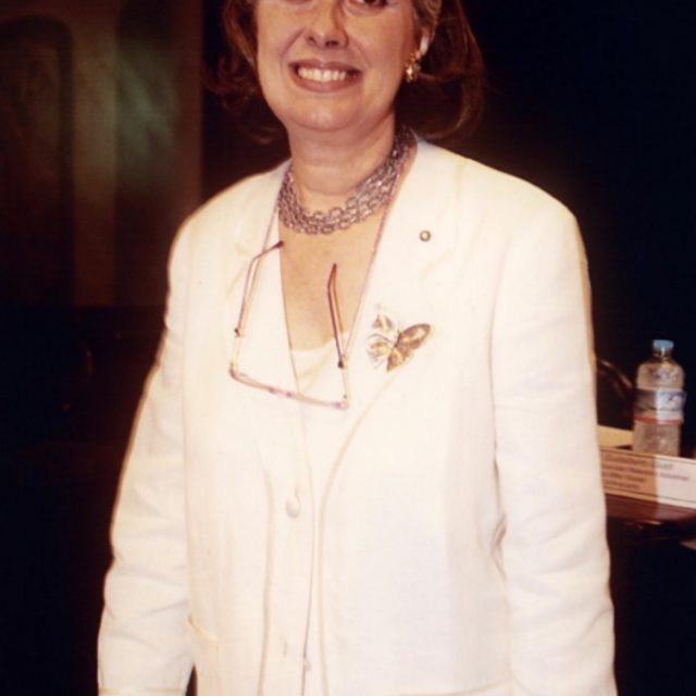 Laura Biagiotti, morta a Roma la signora del cashmere. Il suo “sogno bianco” lungo oltre 50 anni