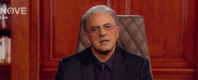 Copertina di Crozza-De Luca se la prende con Di Maio: “Entrando ad Harvard ha avuto un shock anafilattico”