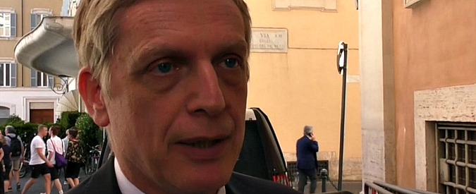 Copertina di Primarie Pd, Cuperlo: “Numeri gonfiati per Renzi? Non è in discussione l’esito del voto ma servono controlli seri”