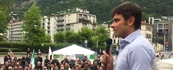 Copertina di M5s, Di Battista: “Tra un po’ me ne andrò dal palazzo ed entrerà qualcun altro. Non voglio vedere Santanchè tutti i giorni”