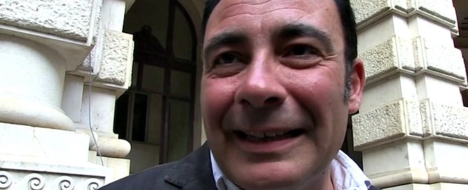 Copertina di Legittima difesa, Albamonte (Anm): “Riforma animata da sfiducia ingiustificata nel lavoro dei magistrati”