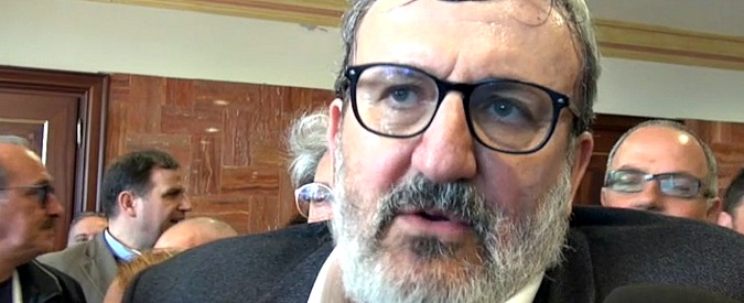 Copertina di Assemblea Pd, Emiliano: “Discorso di Renzi? Oggi è la sua festa, non voglio rovinargliela. Ma in futuro niente sconti”