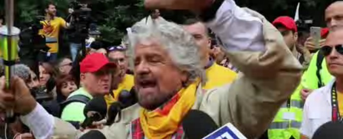 Copertina di Marcia M5S, Grillo: “Noi come Prometeo. Reddito cittadinanza rimette in moto il paese”
