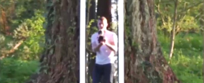 Copertina di Questa illusione ottica fa impazzire Instagram. Attraverso lo specchio nel bosco: ancora, e ancora, e ancora