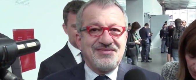 Copertina di Obama, Maroni: “Chiederò all’ex presidente Usa aiuto per la lotta al cibo falso”