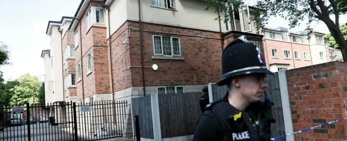 Manchester, allerta scende da livello critico a “severo”. Altri due arresti per la strage: braccata la cellula